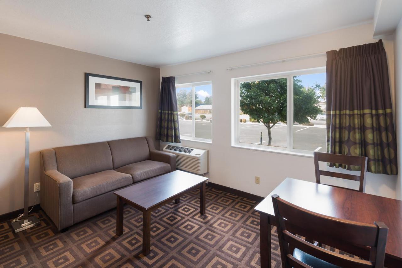 Red Lion Inn & Suites Kennewick Tri-Cities Exterior foto