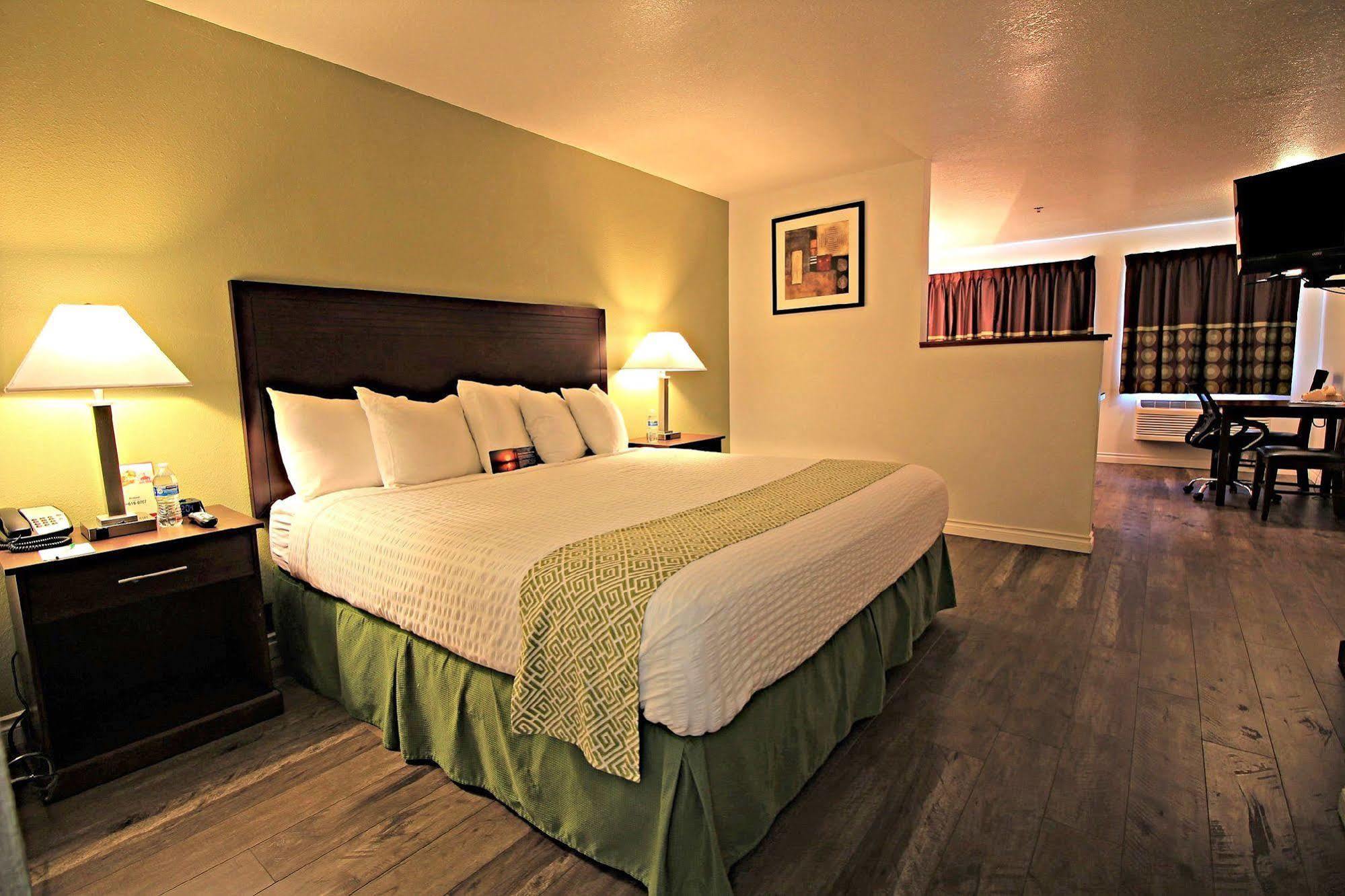 Red Lion Inn & Suites Kennewick Tri-Cities Exterior foto