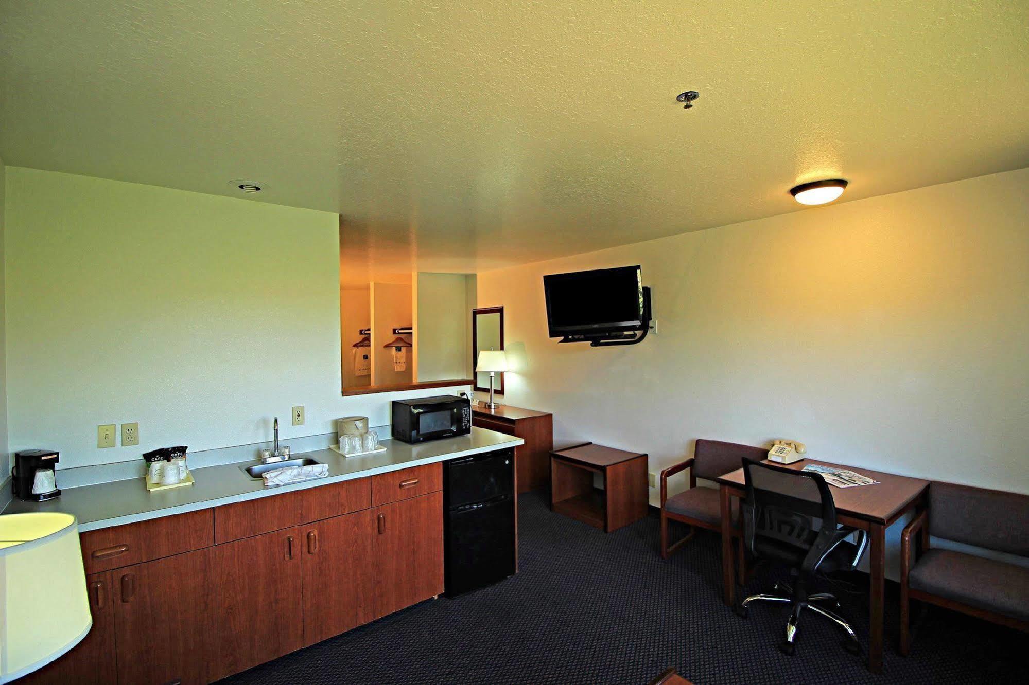 Red Lion Inn & Suites Kennewick Tri-Cities Exterior foto