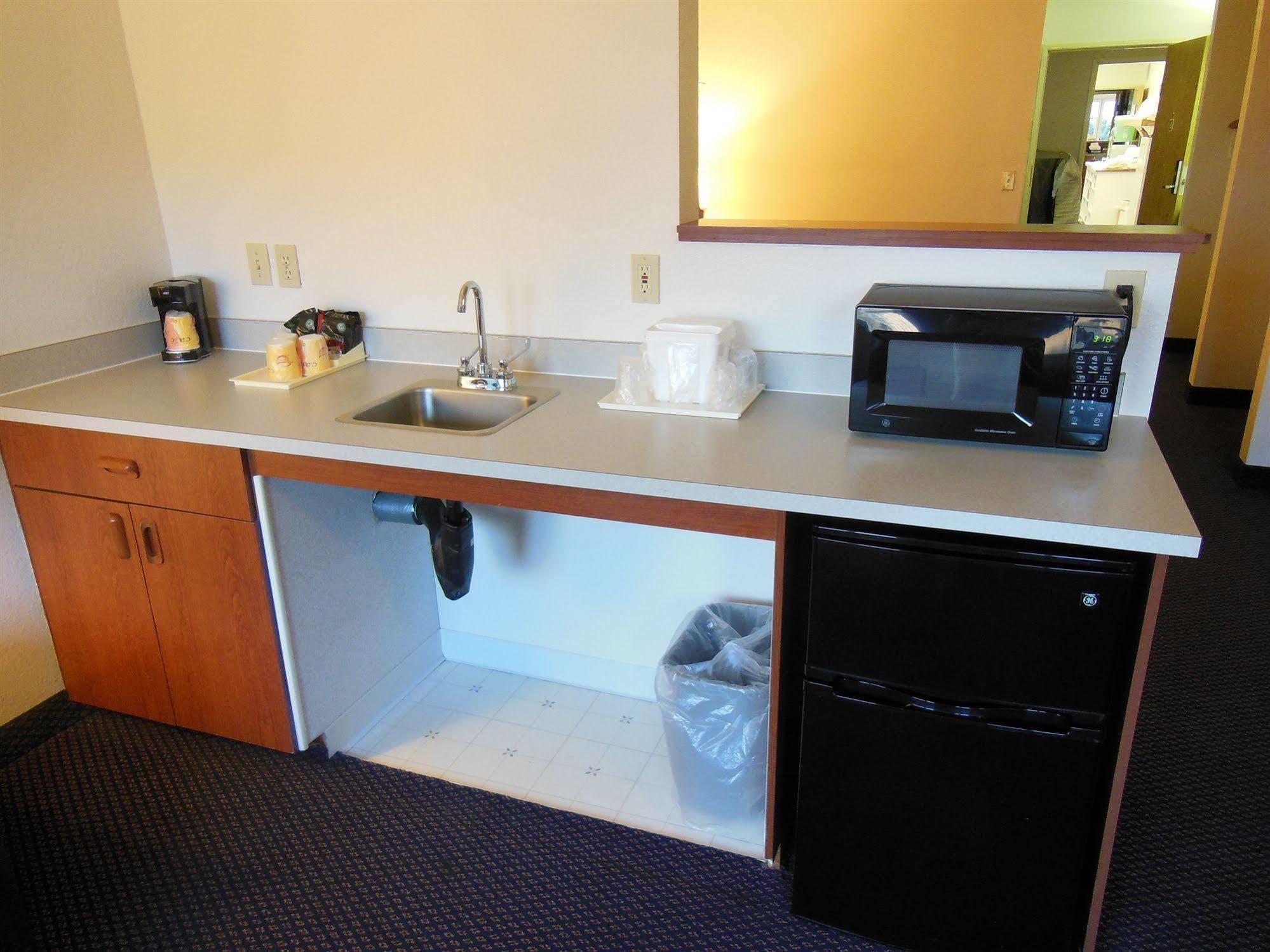 Red Lion Inn & Suites Kennewick Tri-Cities Exterior foto