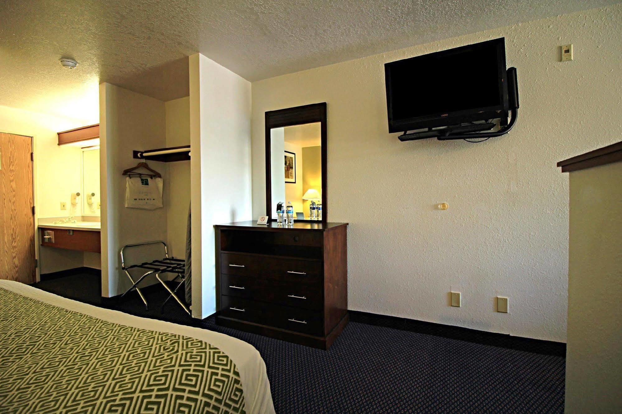 Red Lion Inn & Suites Kennewick Tri-Cities Exterior foto