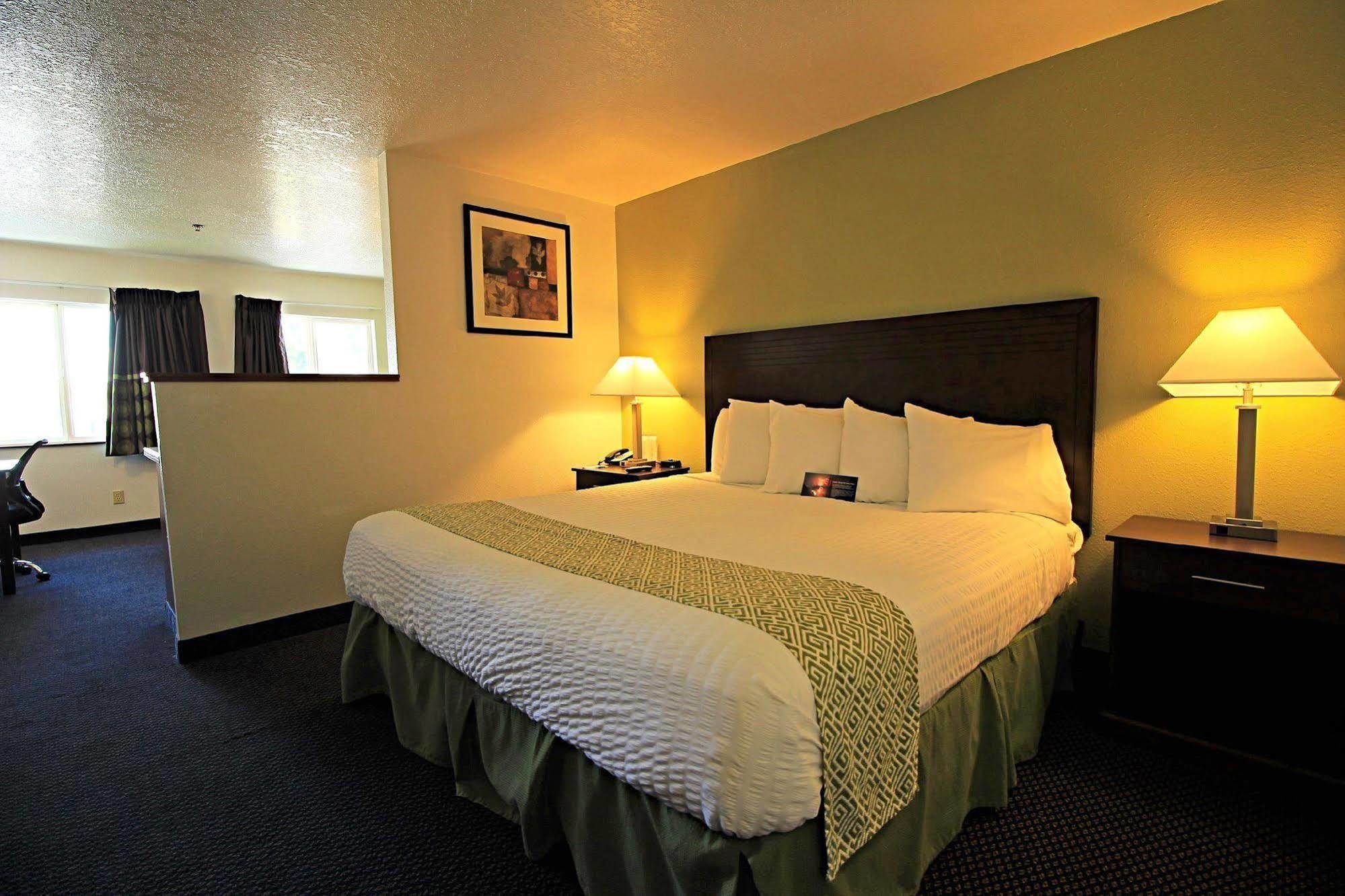Red Lion Inn & Suites Kennewick Tri-Cities Exterior foto